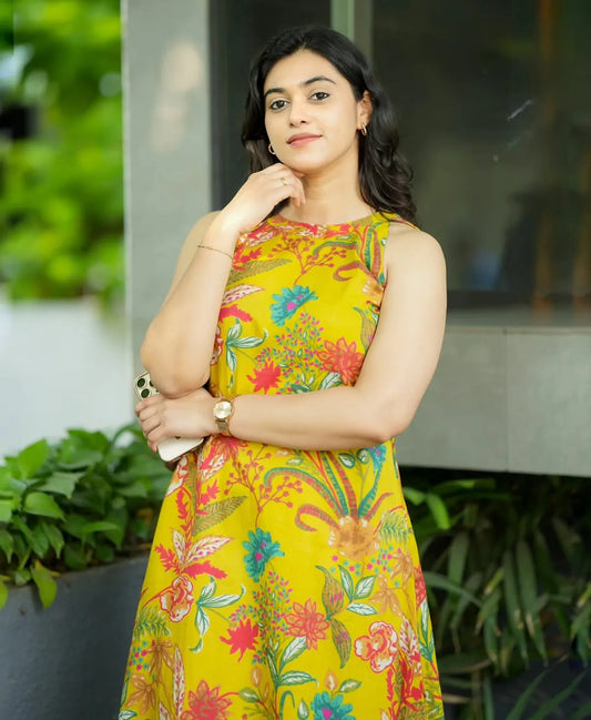 Cotton Cut Sleeve Floral Print Kurta & Pant Set.