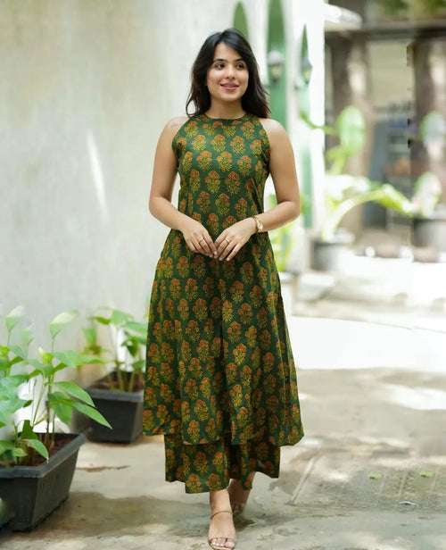 Cotton Printed Cut Sleeve Kurta & Pant Set.