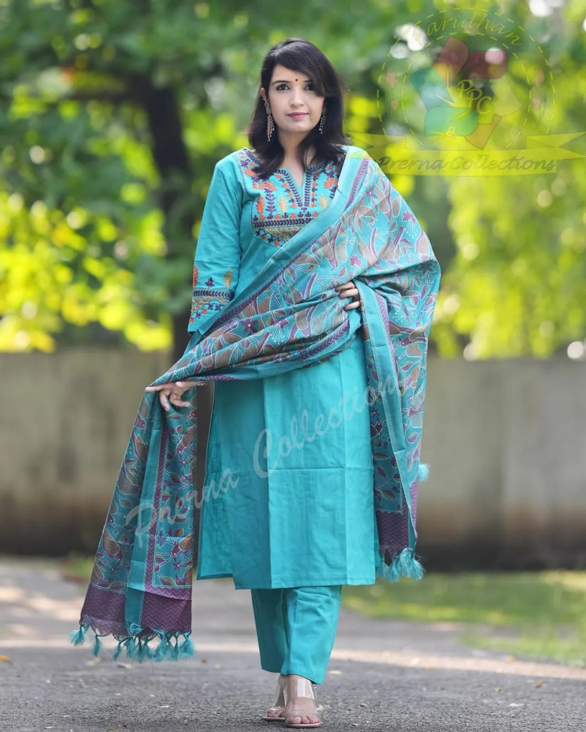 Raama Green Classy Aari Embroidery Work Cotton Kurta Set
