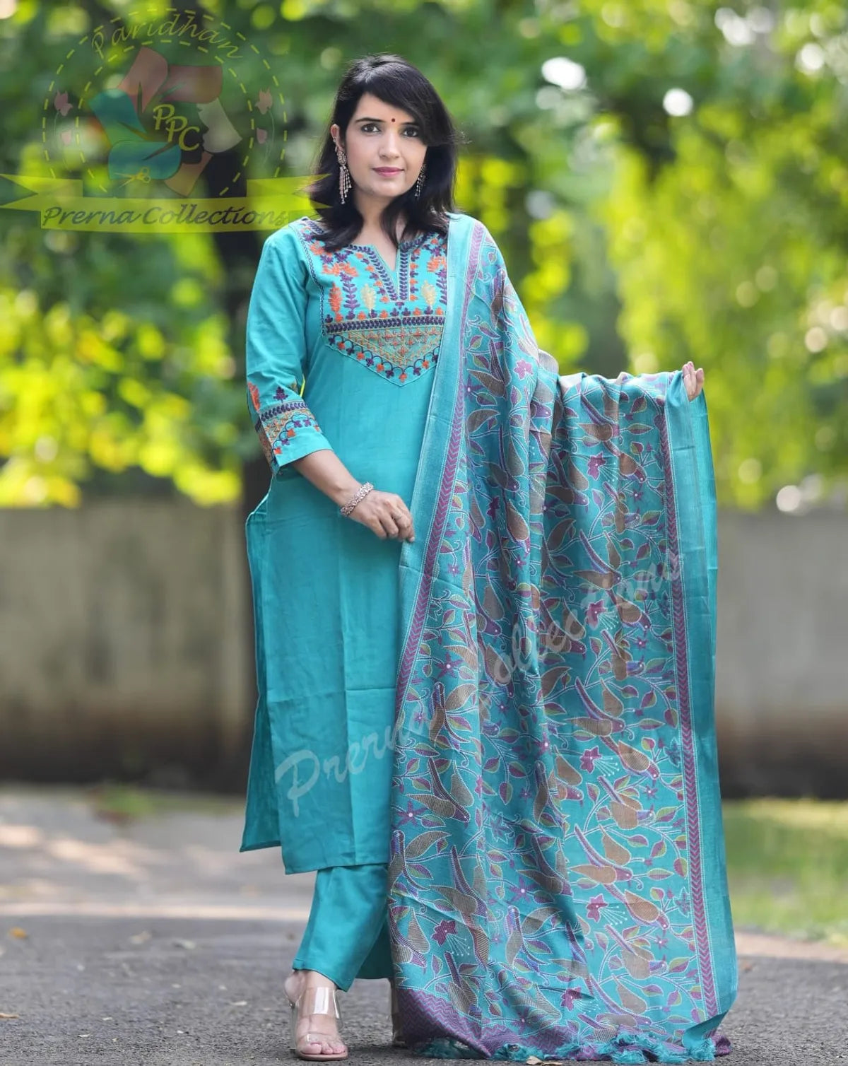 Raama Green Classy Aari Embroidery Work Cotton Kurta Set