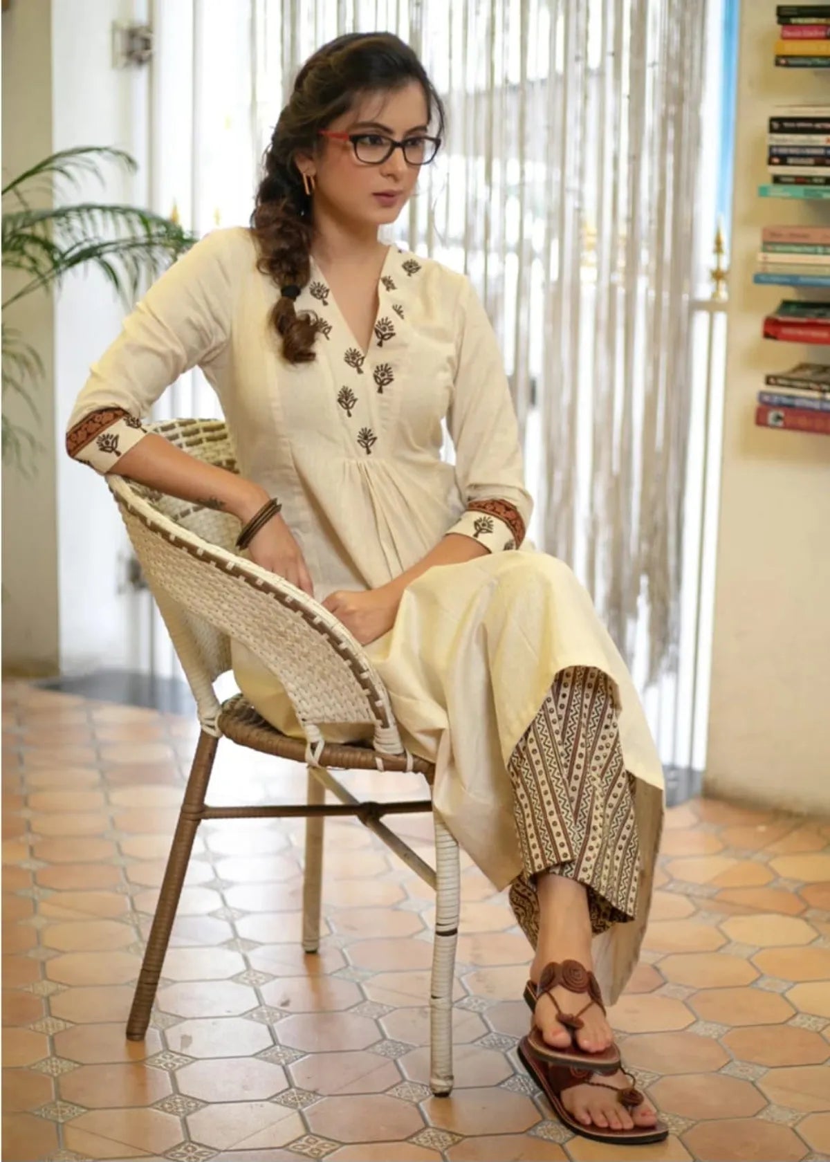 Classy Cotton Embroidered Kurta & pant  Set.