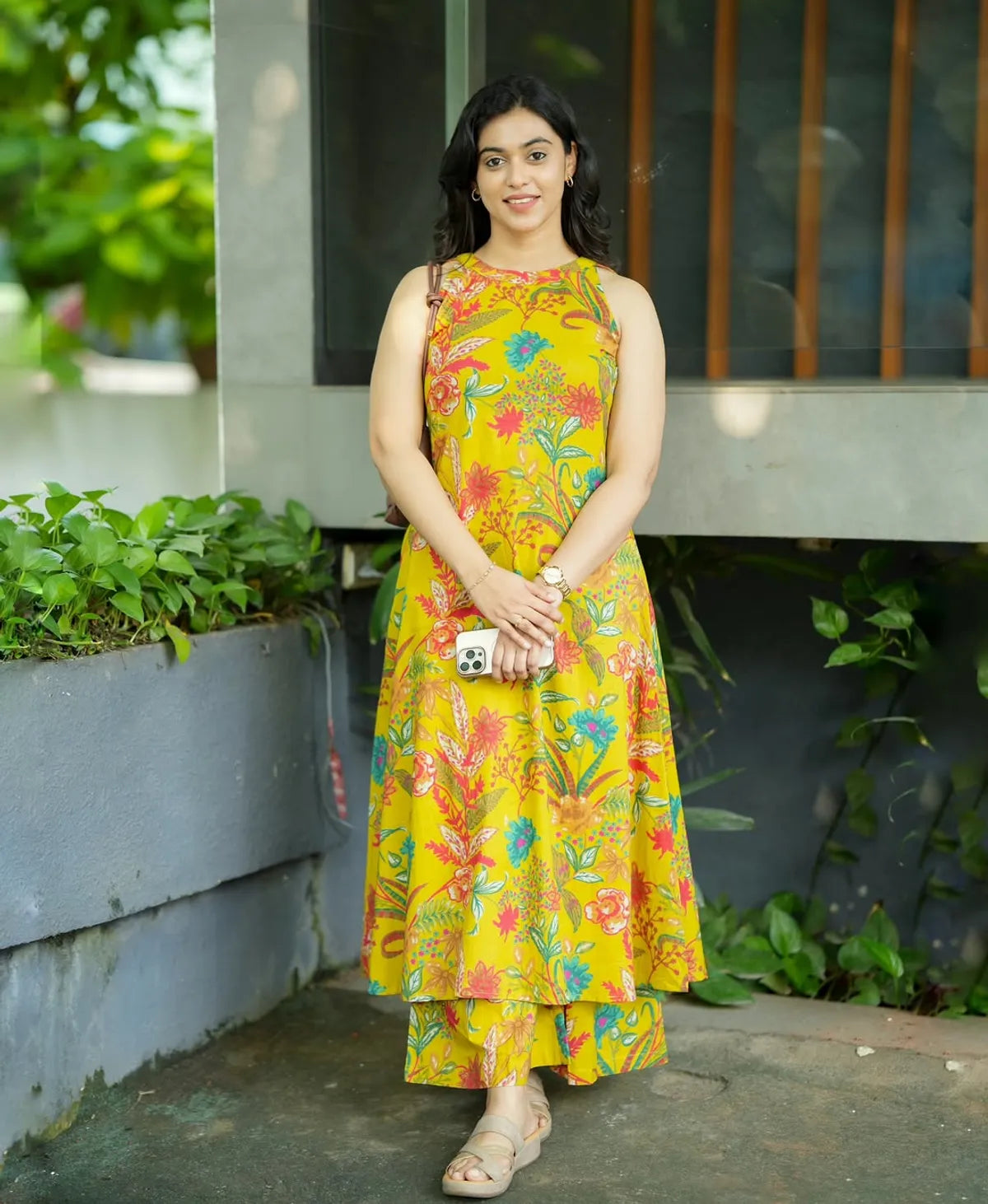 Cotton Cut Sleeve Floral Print Kurta & Pant Set.