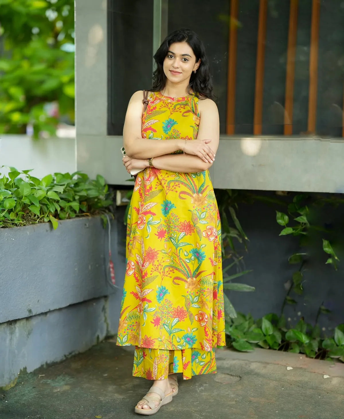 Cotton Cut Sleeve Floral Print Kurta & Pant Set.