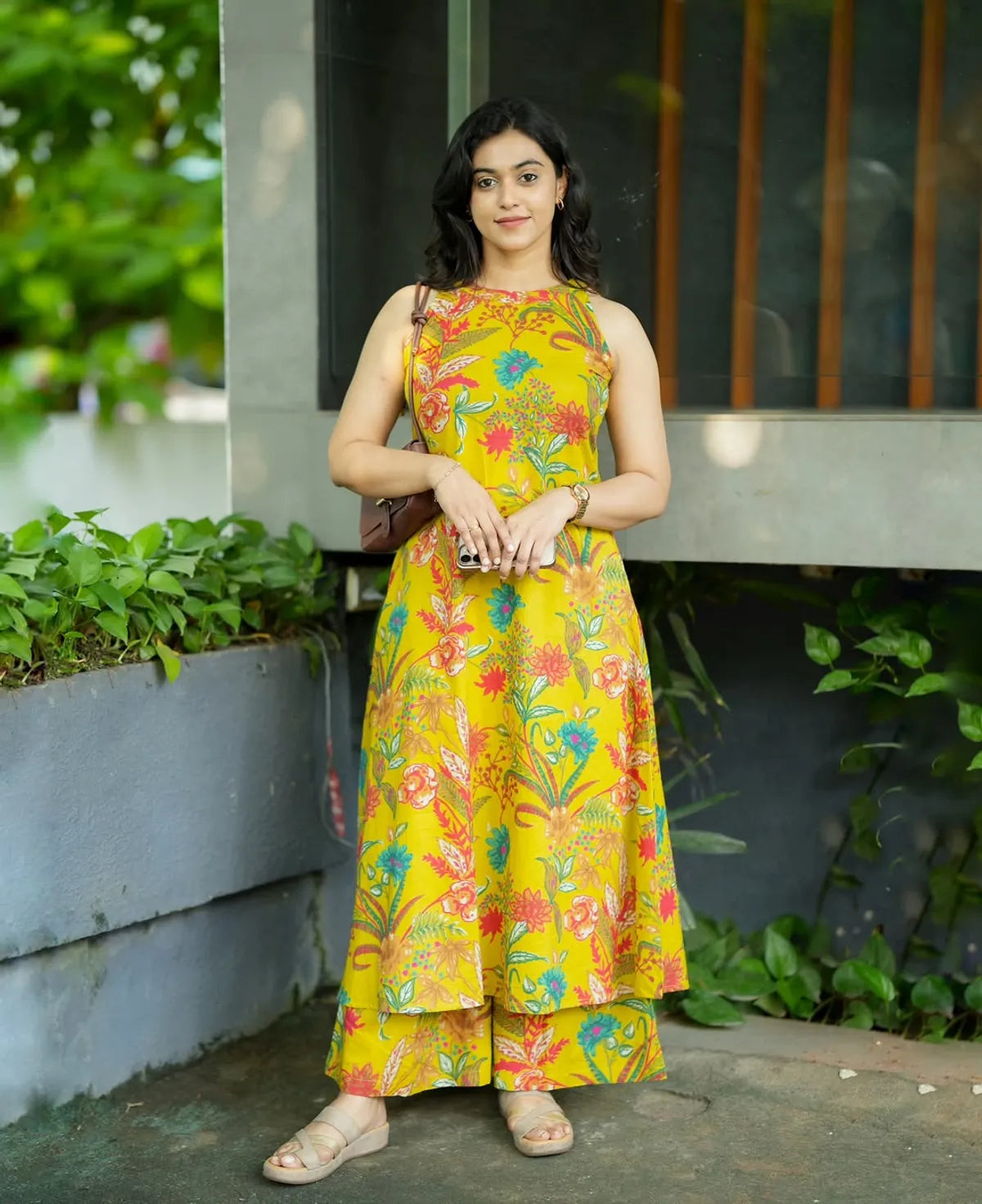 Cotton Cut Sleeve Floral Print Kurta & Pant Set.