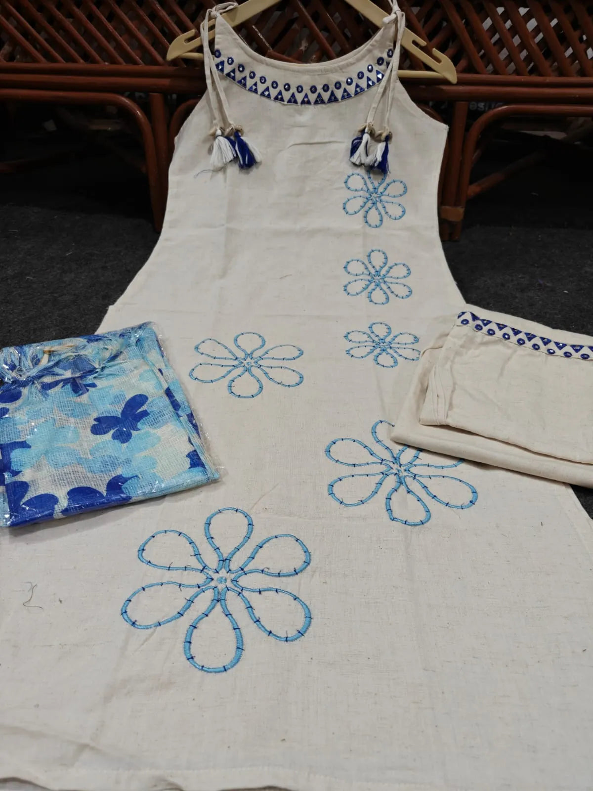 Cotton Embroidered Cut Sleeve Kurta With Pant & Dupatta Set