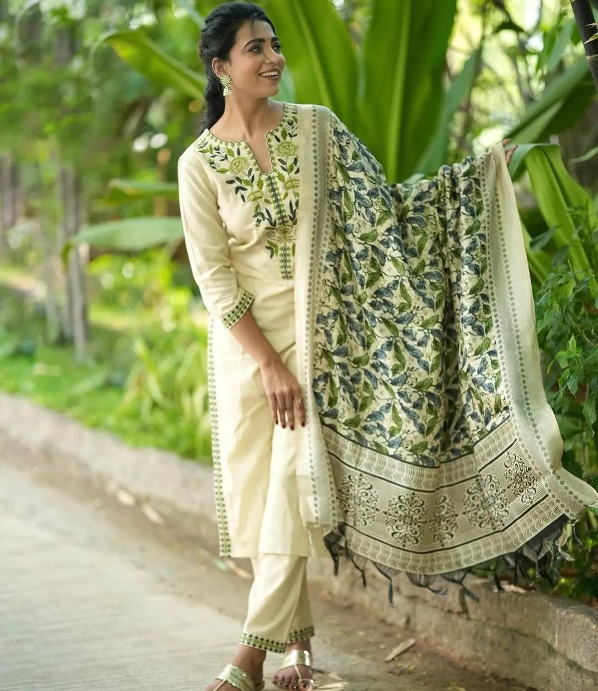 Cotton Embroidered Kurta with Pant & Khadi Silk Dupatta Set