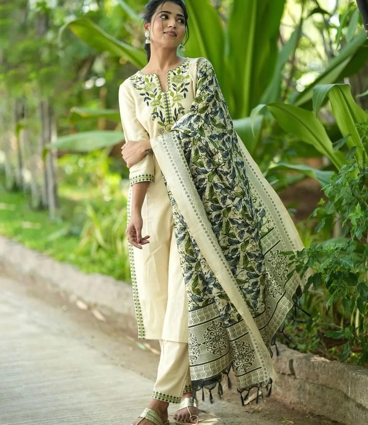Cotton Embroidered Kurta with Pant & Khadi Silk Dupatta Set