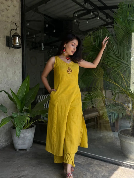 Cotton Embroidered Kurta & Pant Set.