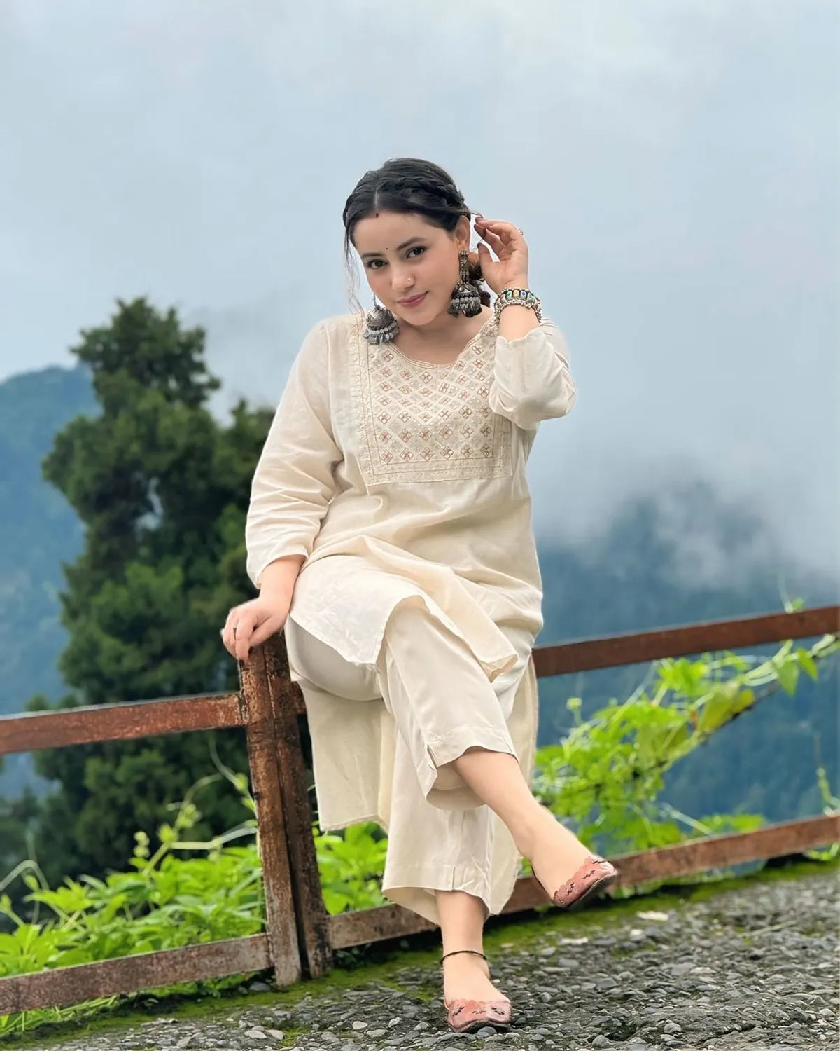 Off-White Cotton Embroidered Yoke Kurta & Pant Set