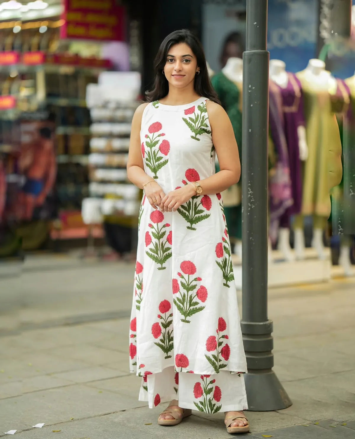 Cotton Floral Cut Sleeve Kurta & Pant Set.