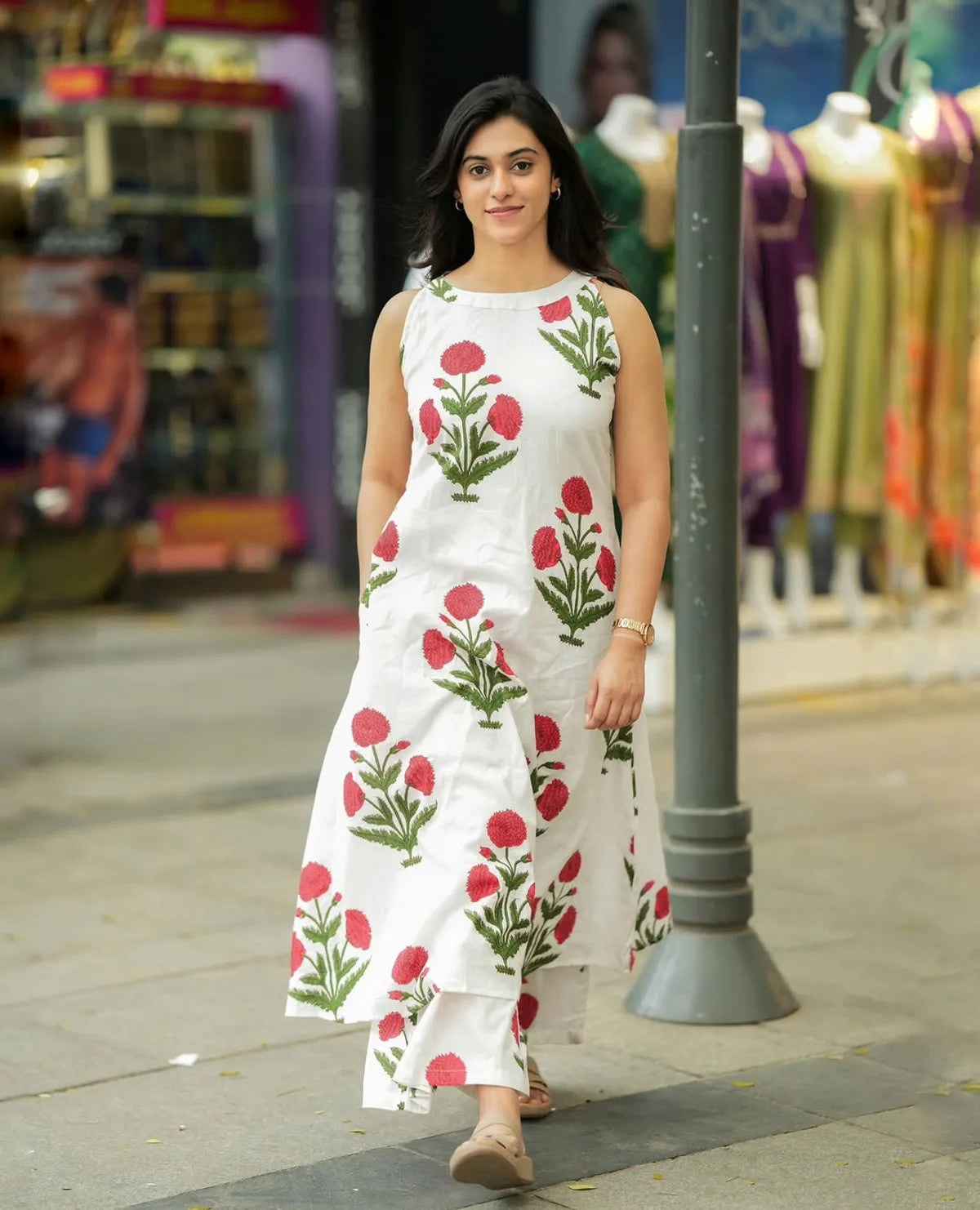 Cotton Floral Cut Sleeve Kurta & Pant Set.