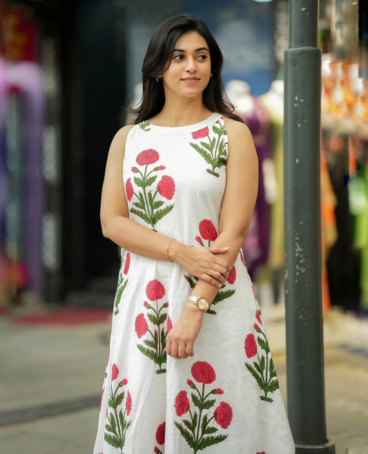 Cotton Floral Cut Sleeve Kurta & Pant Set.