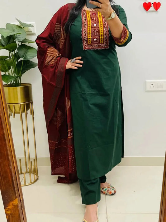 Bottle Green Embroidered Kurta Set with Maroon Printed Dupatta
