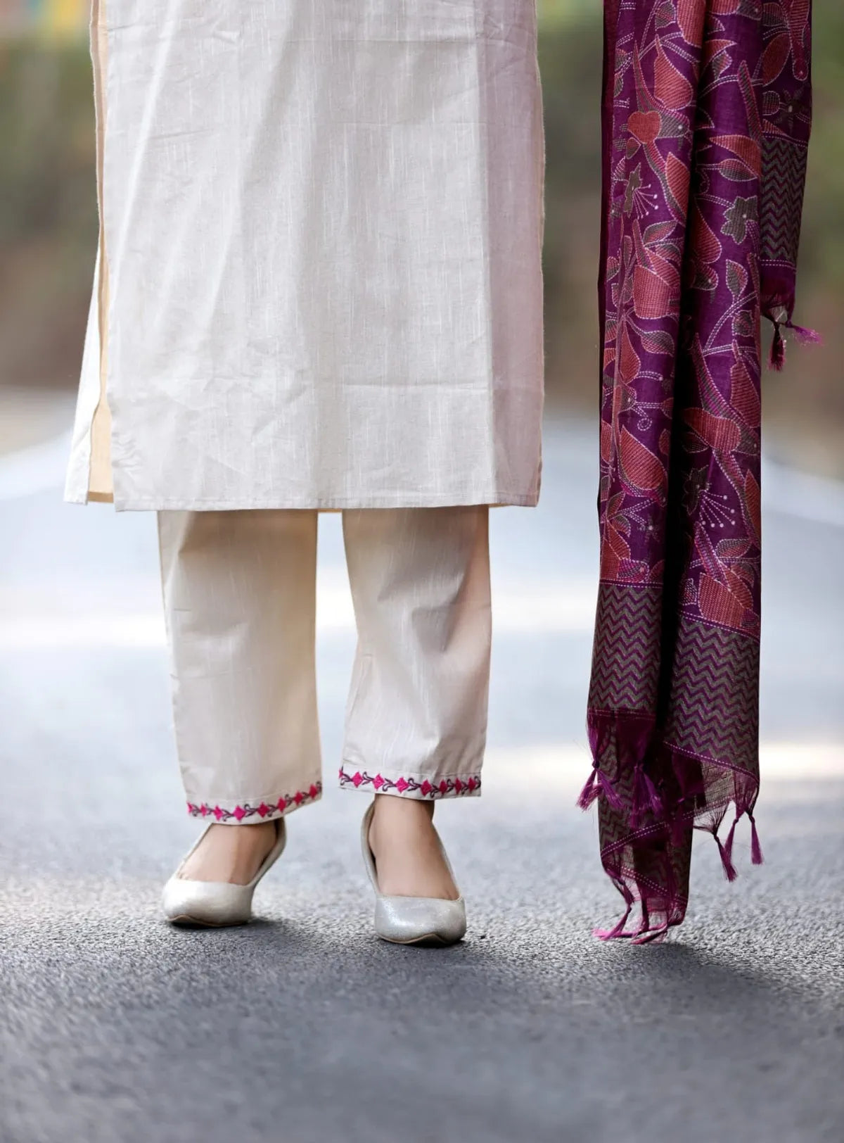 Handloom South Cotton Kurta With Pant & Khadi Silk Dupatta Set