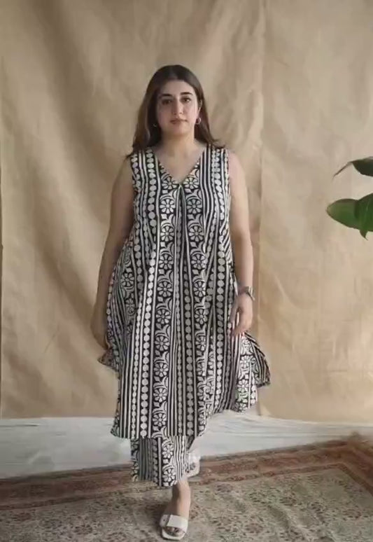 Cotton Printed Sleeveless Kurta & Pant Set
